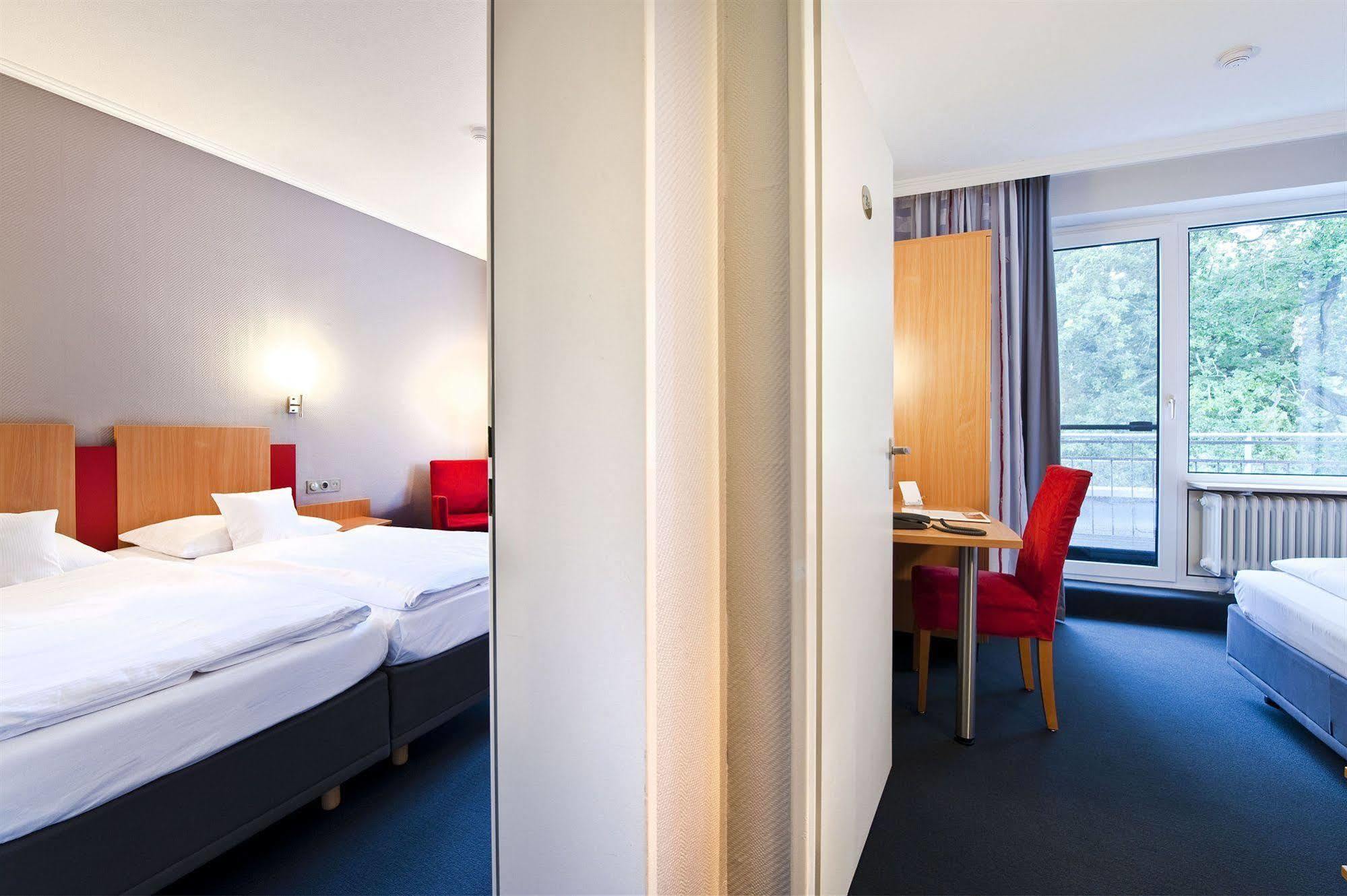 Ringhotel Ahrensburg Exterior photo